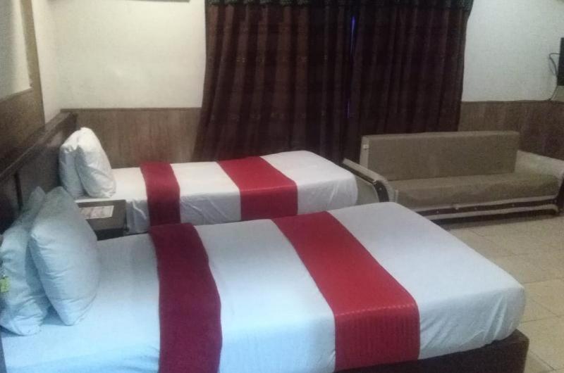 Quick Continental Hotel - Jail Road Lahore Eksteriør billede