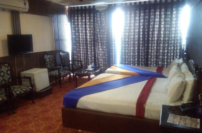 Quick Continental Hotel - Jail Road Lahore Eksteriør billede